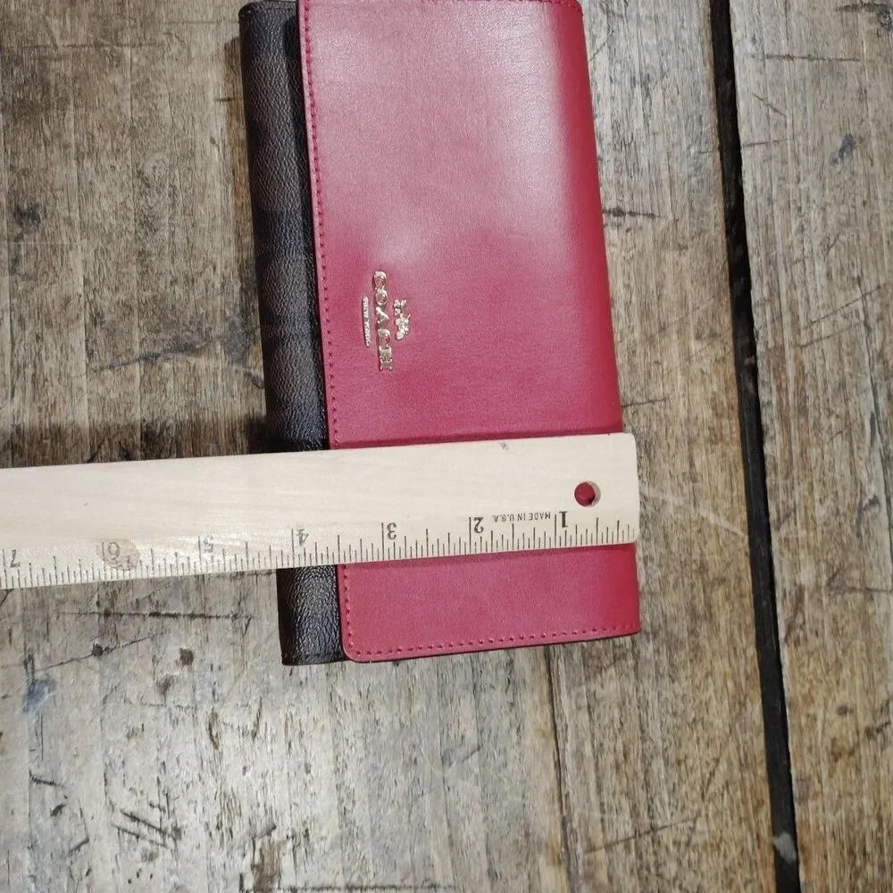 Coach Signature Slim Trifold Wallet Red Brown Black EXCELLENT CONDITION